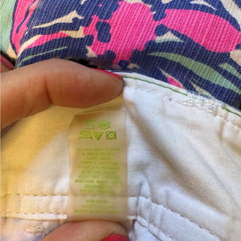 Lilly Pulitzer Shorts - Picture 6 of 9
